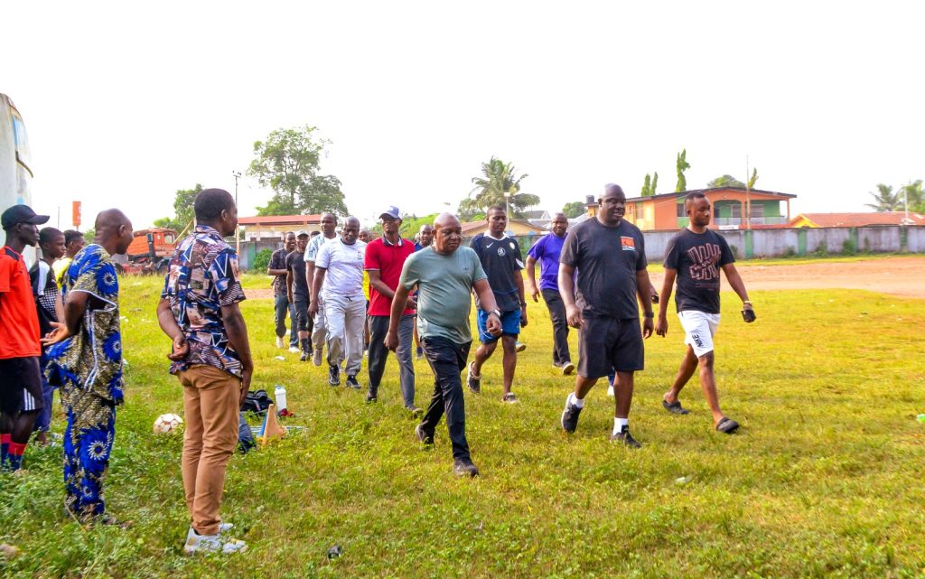Acting Customs Area Controller, Ogun One Area Command, Mr Olukayode Afeni, leading the newly introduced mandatory weekly fitness exercise for officers and men of the command.